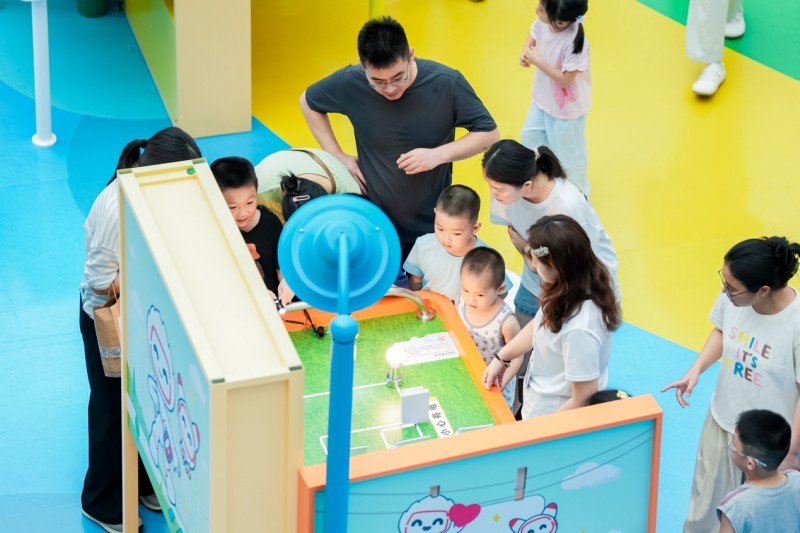 去科技馆追光，阳光新能源“追光者节?科技追光之旅”合肥站活动正在进行中