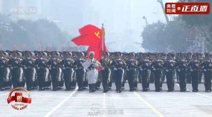 九三阅兵重磅武器来了！DF61导弹、歼20S震撼亮相 东风5C打击范围覆盖全球